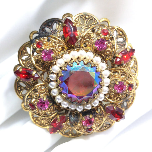 Western Germany vs. Germany Vintage Jewelry: What’s the Difference?