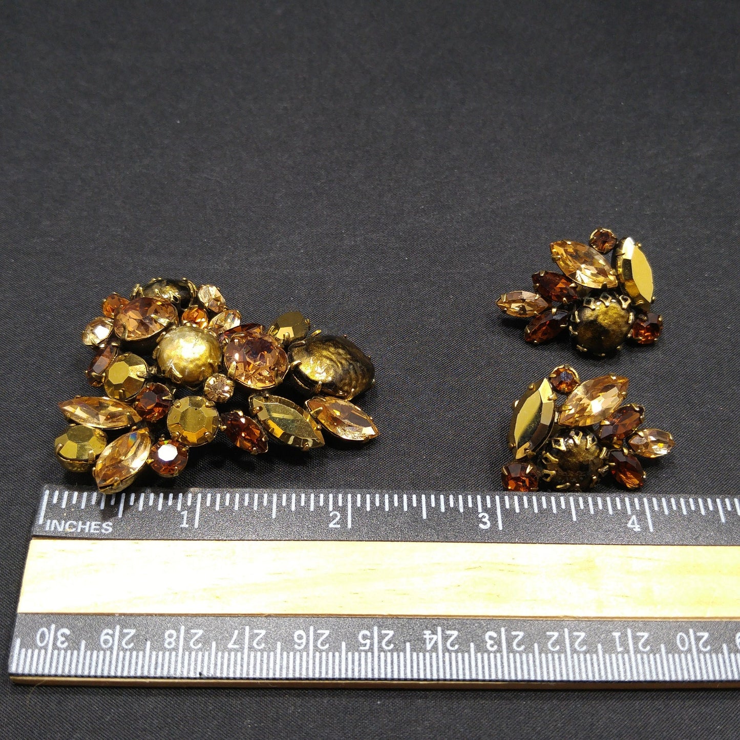 Regency Topaz & Gold Rhinestones Brooch Earrings Set, Gold Faux Pearls, 1950s Vintage Jewelry