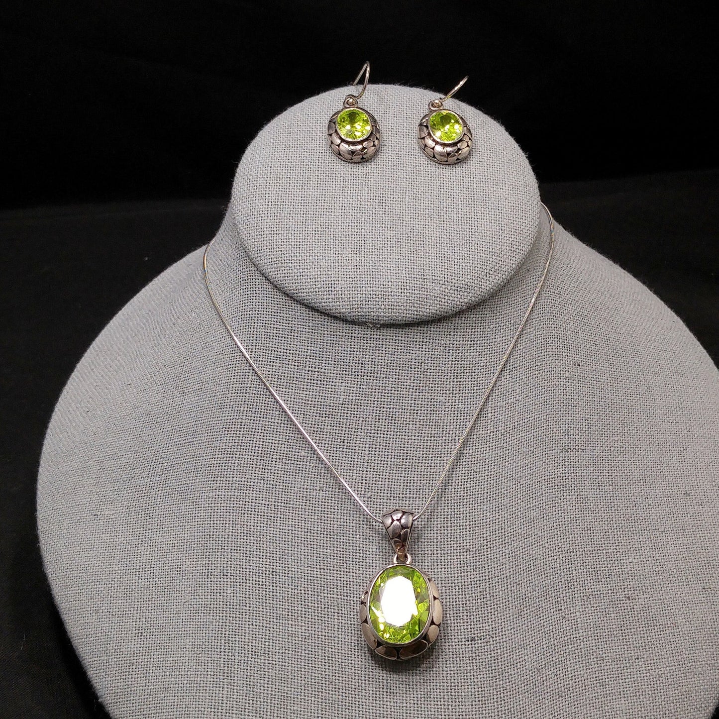 Peridot CZ Silver Necklace & Earrings Set, Italy Snake Chain, 1990s Vintage Jewelry