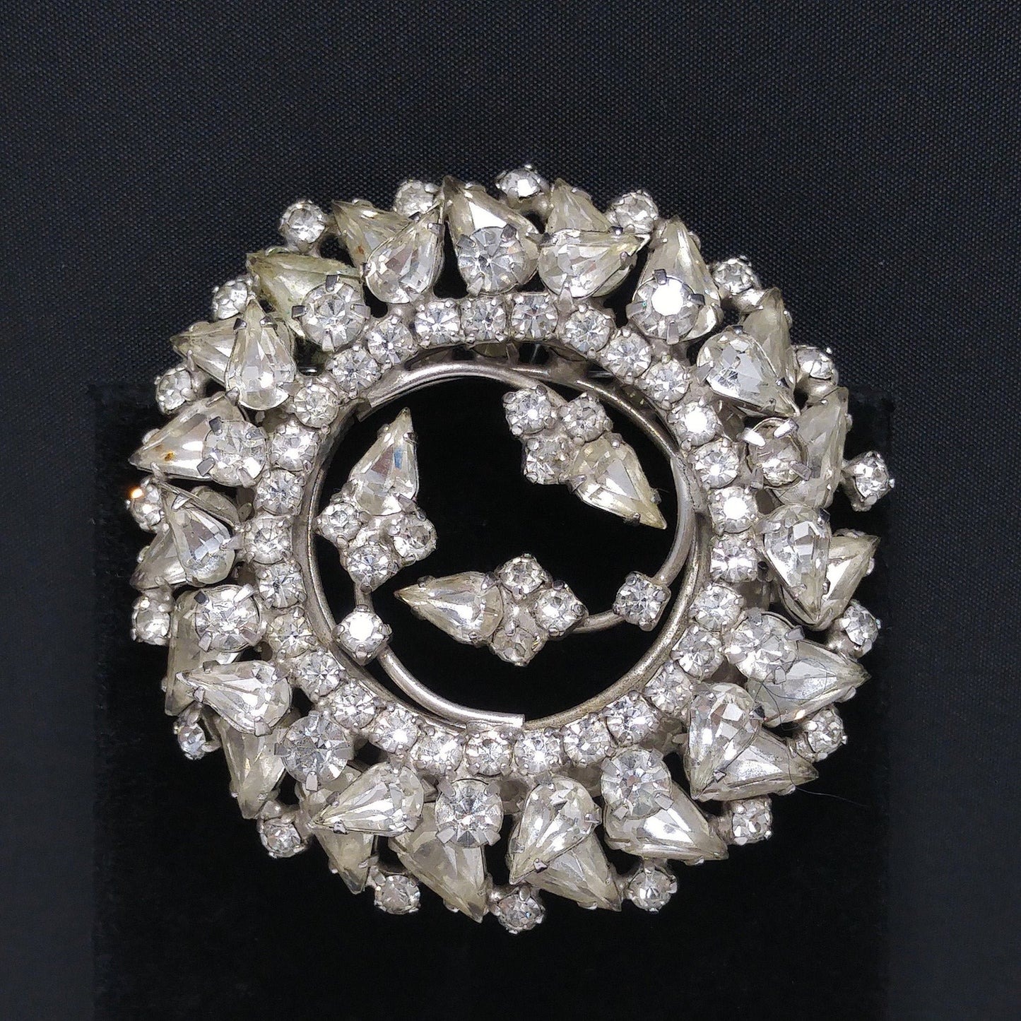 Vintage Clear Rhinestone 2 Tiered Brooch, Wedding Jewelry, Rhodium Plated, 1960s Vintage Jewelry