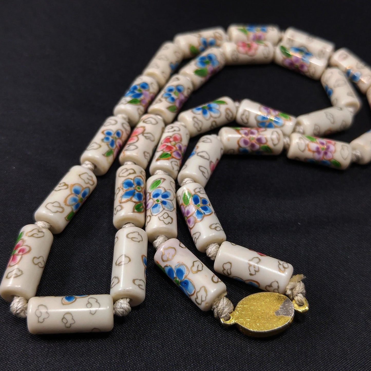 Vintage Chinese Imported Hand Knotted Beaded Necklace, 1960s Hand Painted