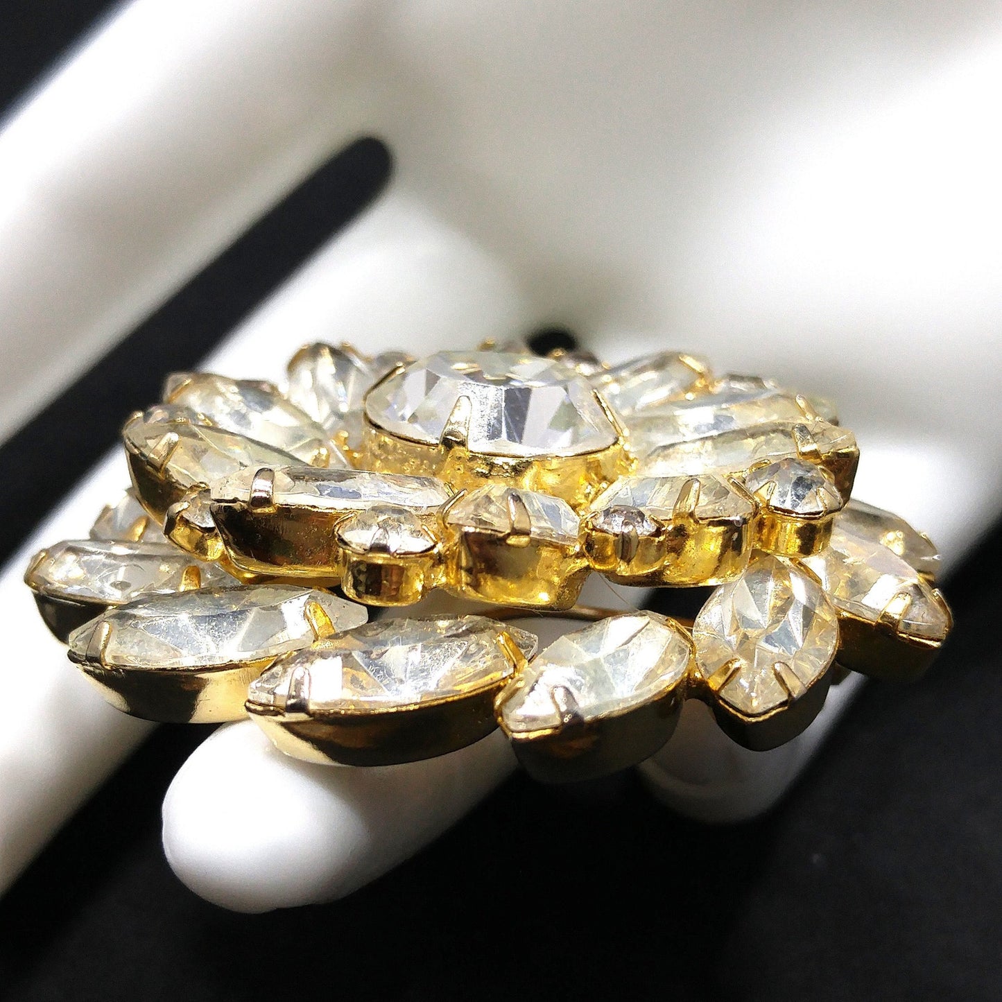 Mid-Century Clear Crystal Rhinestone Flower Brooch, Gold Plated, 1960s Vintage Jewelry