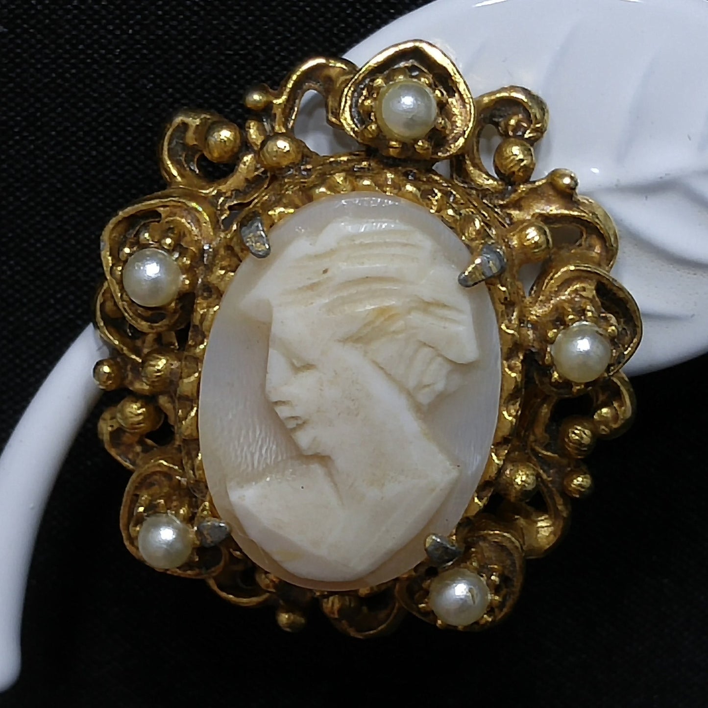 Florenza Cameo Clip Earrings, Hand-carved Shell, Gold Plated, 1950s Vintage Jewelry
