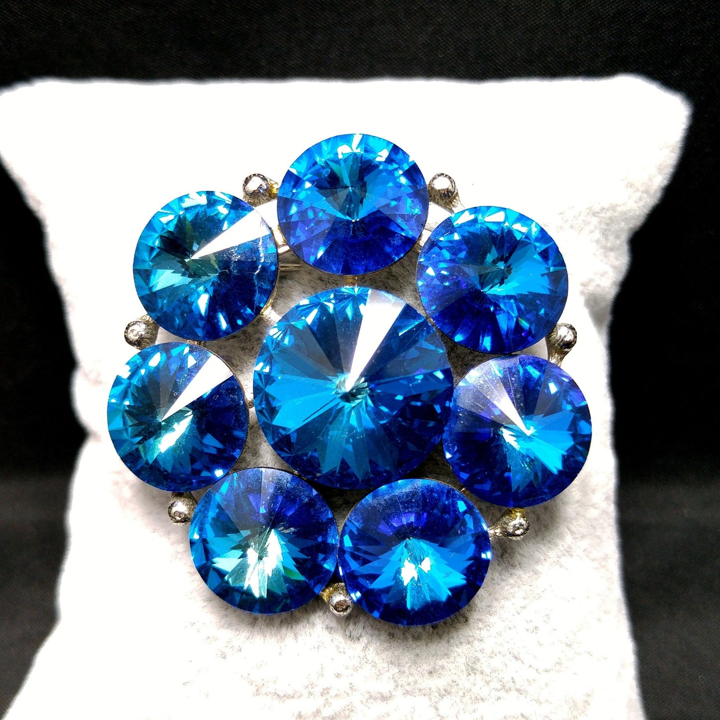 Vintage Weiss Blue Rivoli Rhinestone Brooch, Foil Back Stones