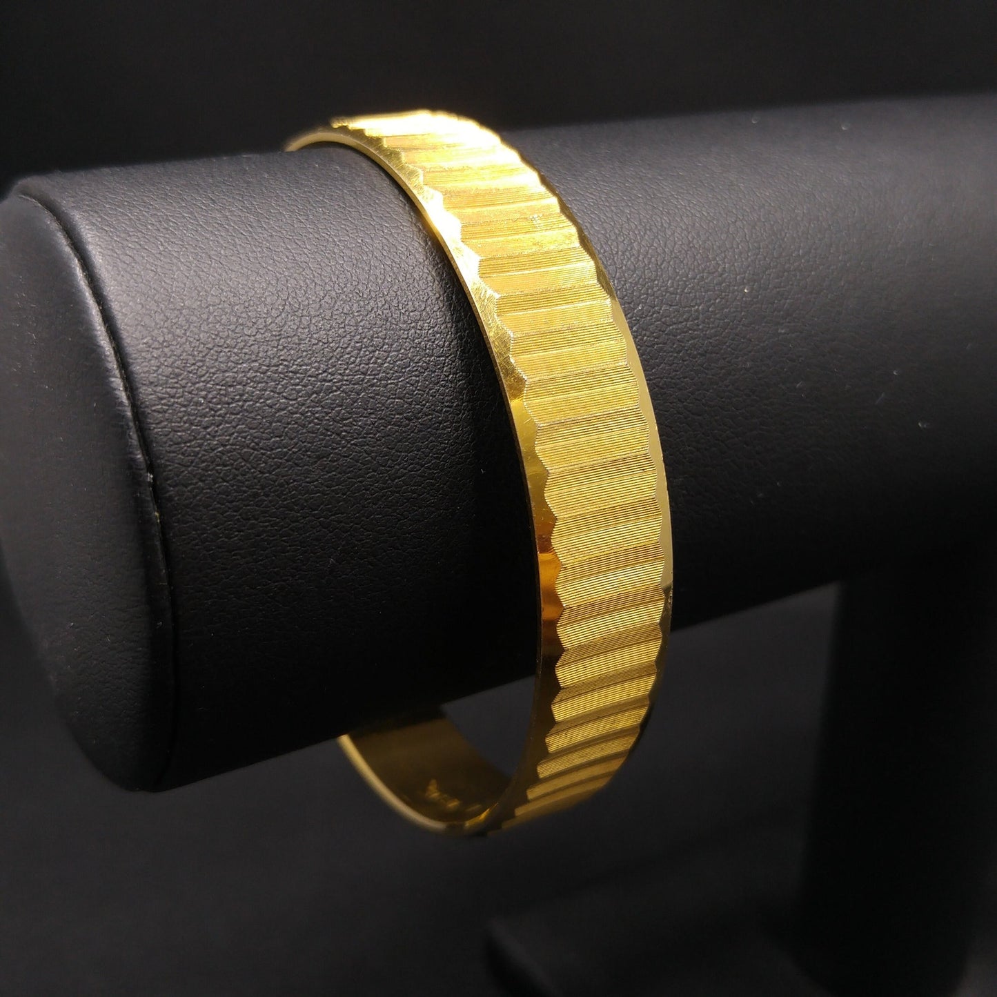 Crown Trifari Gold Plated Bangle Bracelet, Size M, 1960s Vintage Jewelry