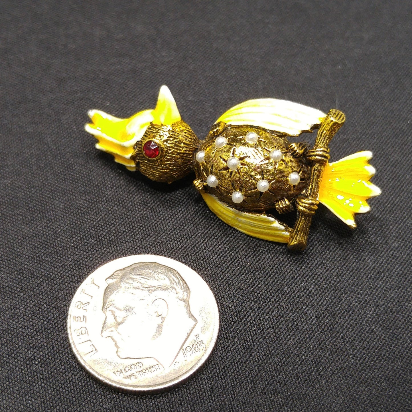 Vintage Weiss Yellow Enamel Bird Brooch, Faux Pearls, 1940s
