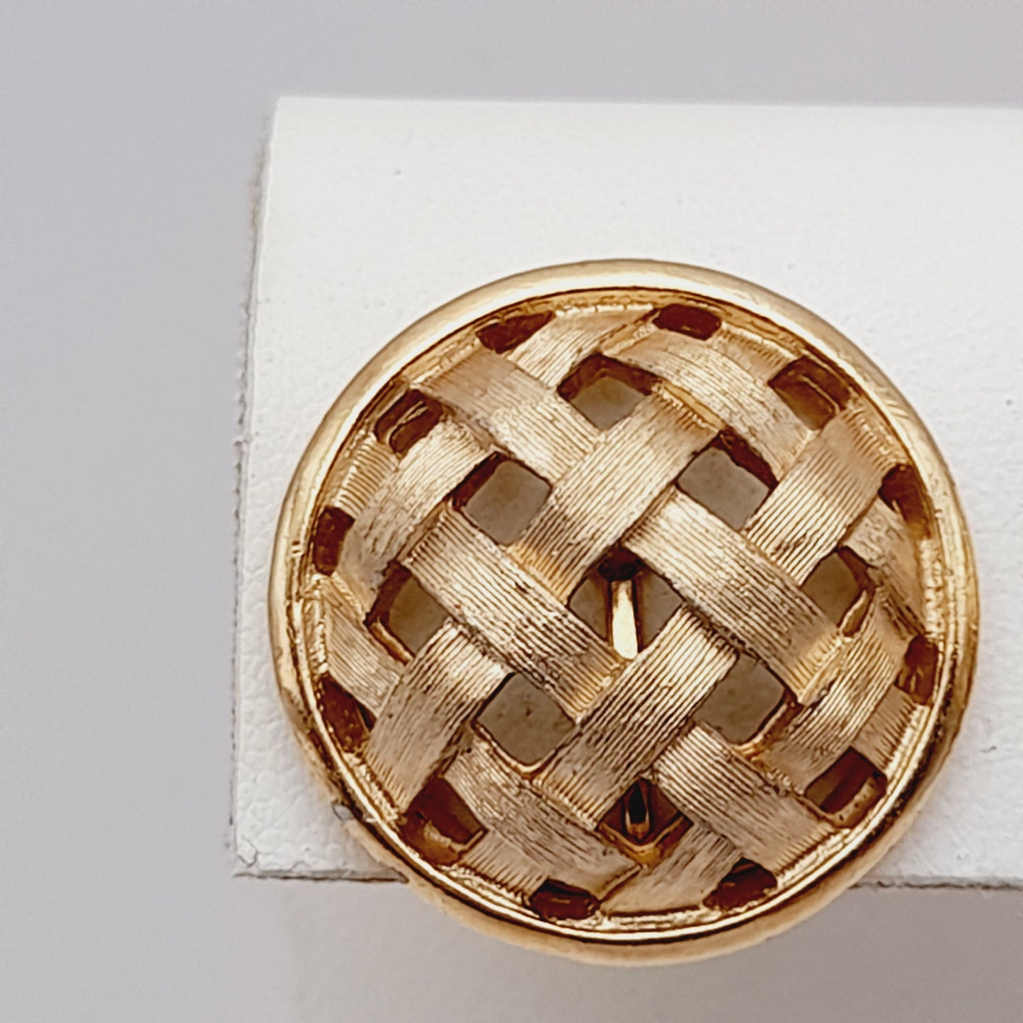 Vintage Crown Trifari Basketweave Clip Earrings – Gold Plated Designer Jewelry