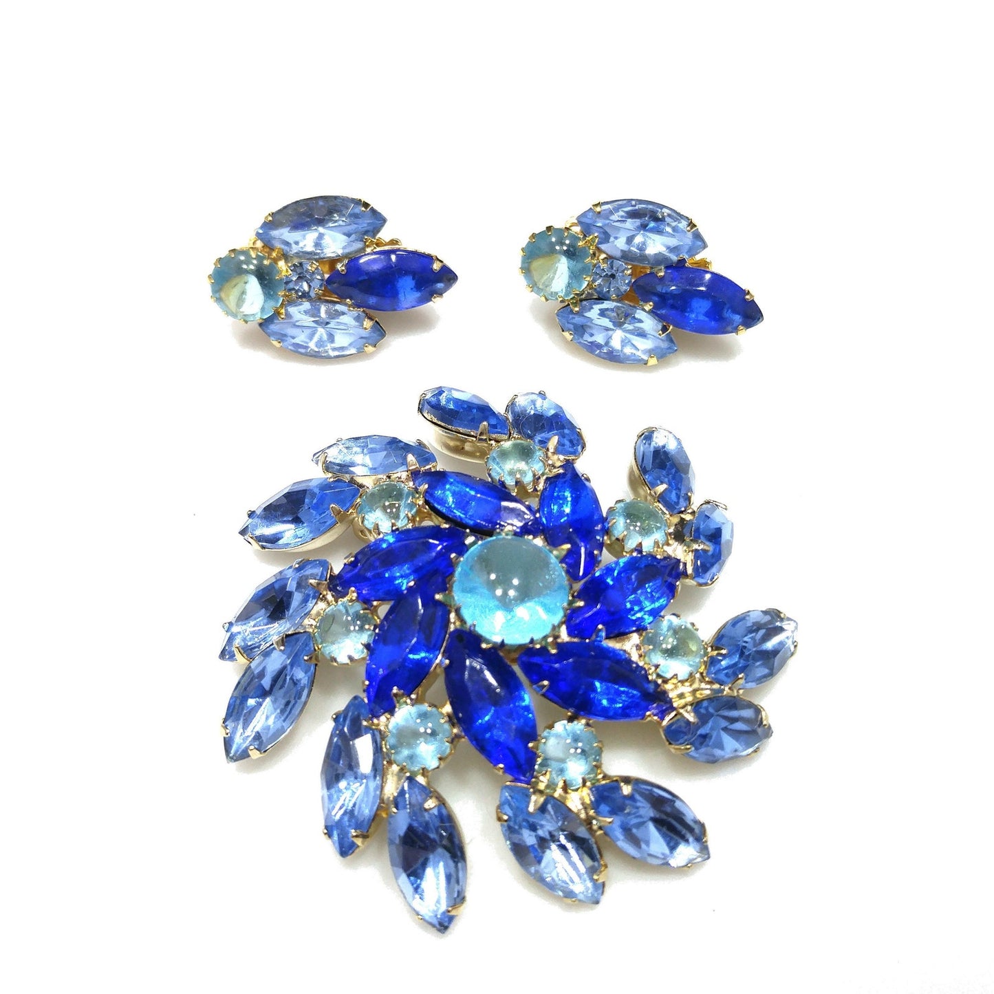 Blue Light Dark Rhinestones Pinwheel Brooch & Earrings, Gold Plated, 1960s Vintage Jewelry