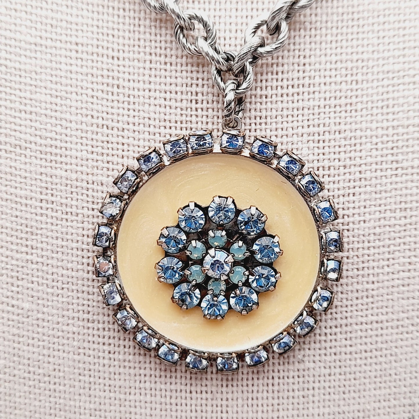 Vintage Liz Palacios Pendant Necklace – Blue Rhinestones on Cream Enamel – Gold Tone
