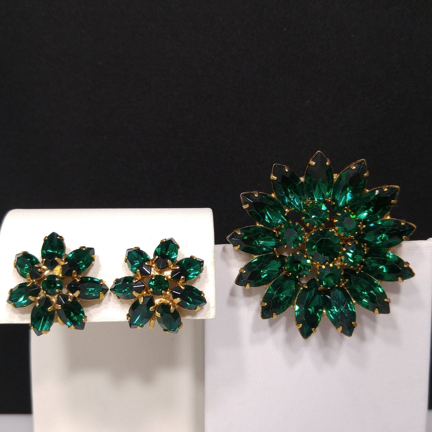 Emerald Green Rhinestone Floral Brooch & Earrings, Gold Plated, 1960s Vintage Jewelry