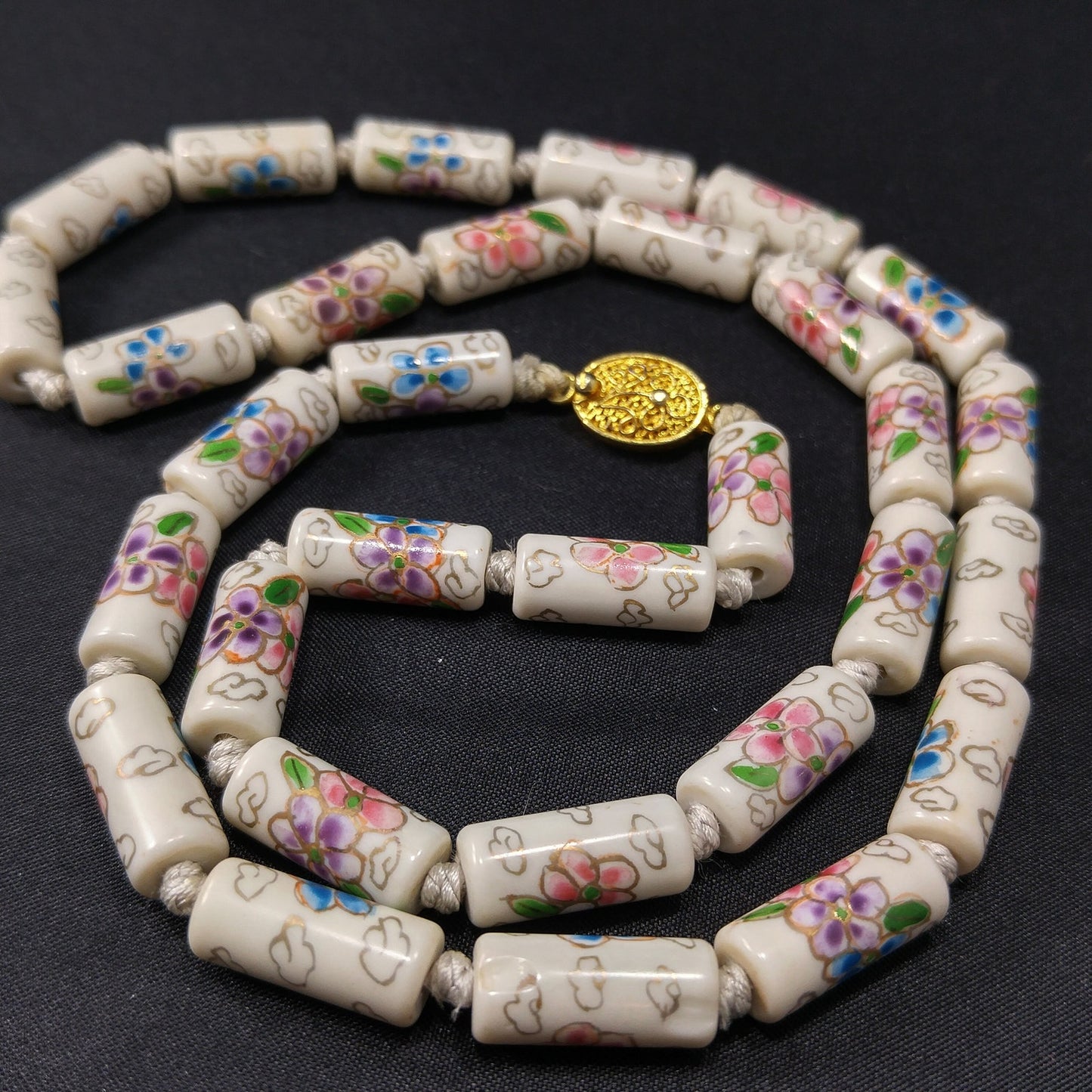Vintage Chinese Imported Hand Knotted Beaded Necklace, 1960s Hand Painted