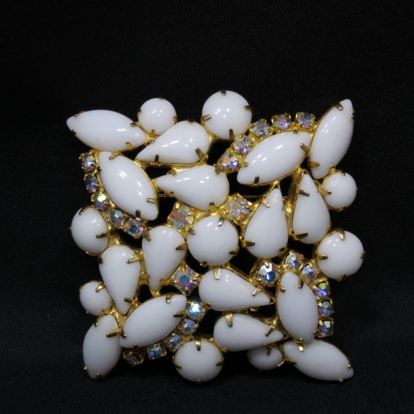 White Milk Glass AB Rhinestones Brooch, Aurora Borealis, Gold Plated, 1960s Vintage Jewelry