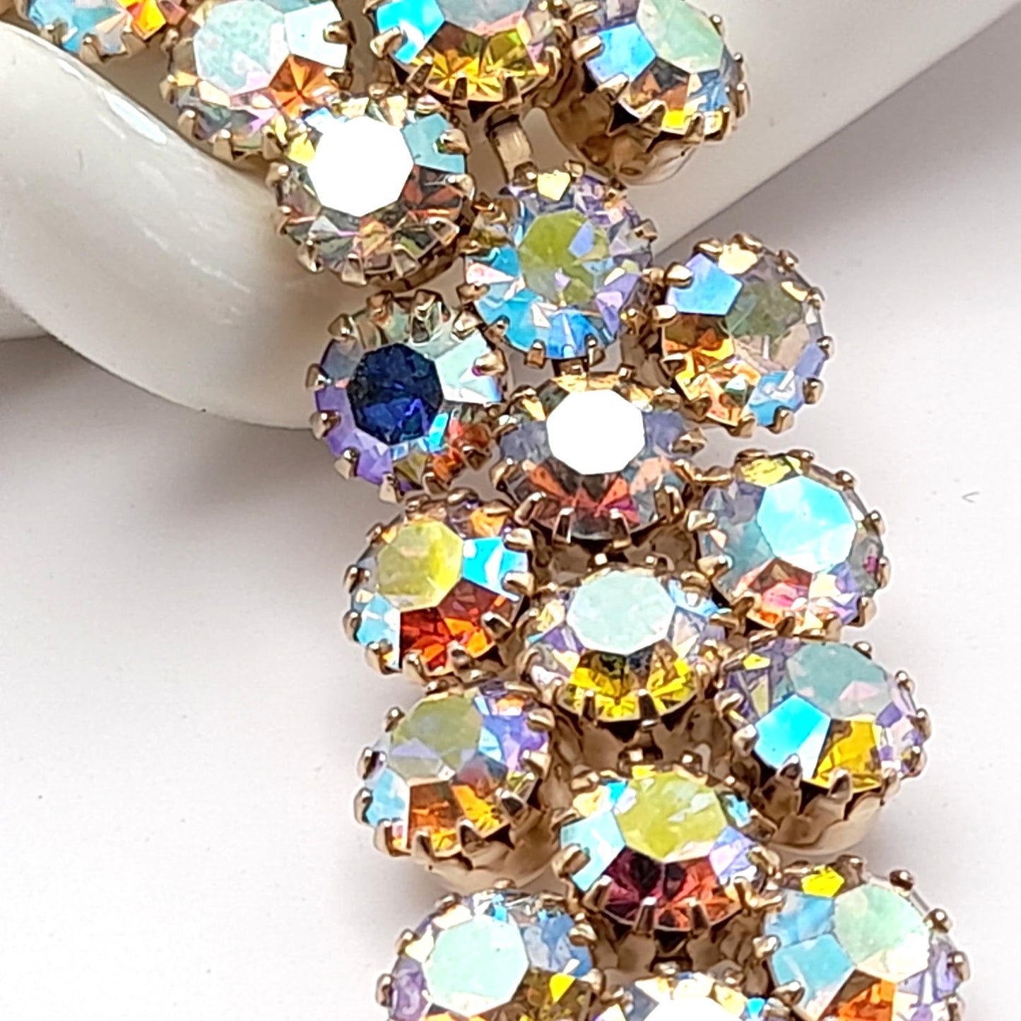 Vintage Weiss Aurora Borealis Rhinestone Bracelet Gold Plated