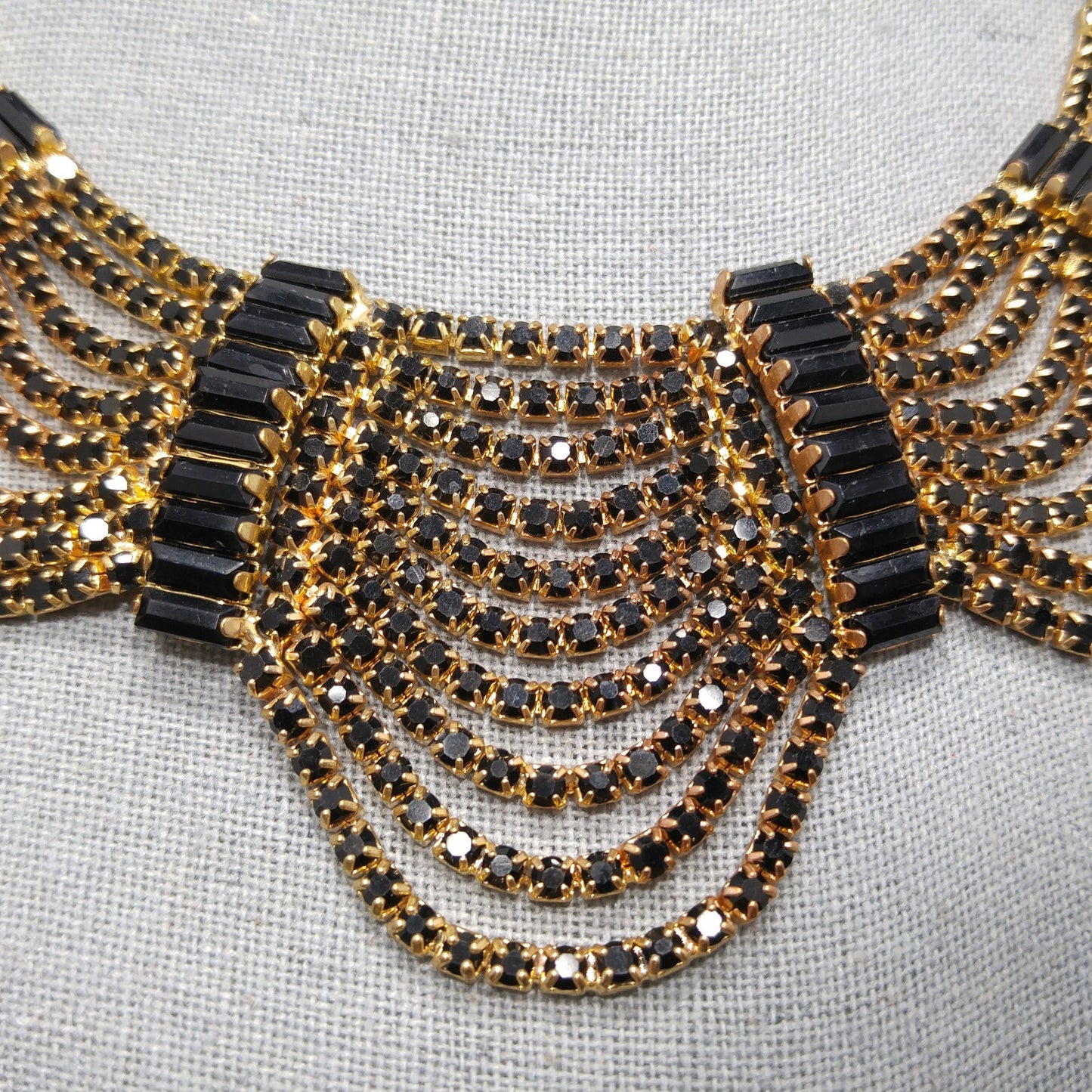 Black Rhinestone Festoon Necklace, Gold Plated, 1950s Vintage Jewelry
