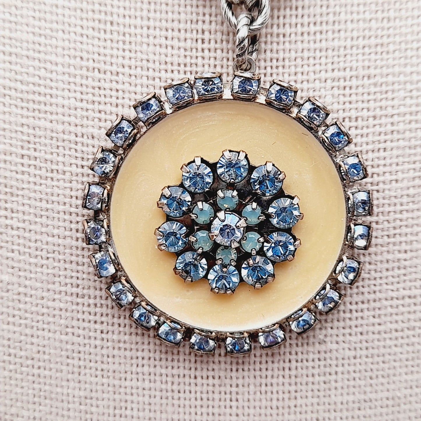Vintage Liz Palacios Pendant Necklace – Blue Rhinestones on Cream Enamel – Gold Tone
