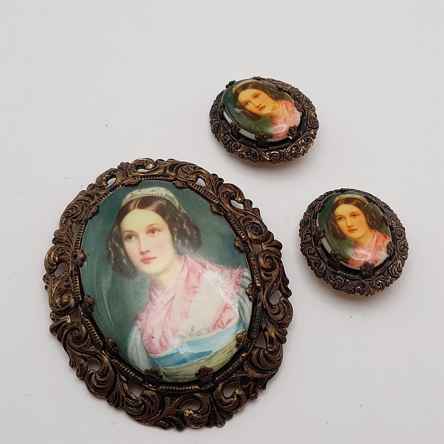 Western Germany Vintage Brooch Earrings Set Portrait Transfer on Glass Gold Tone