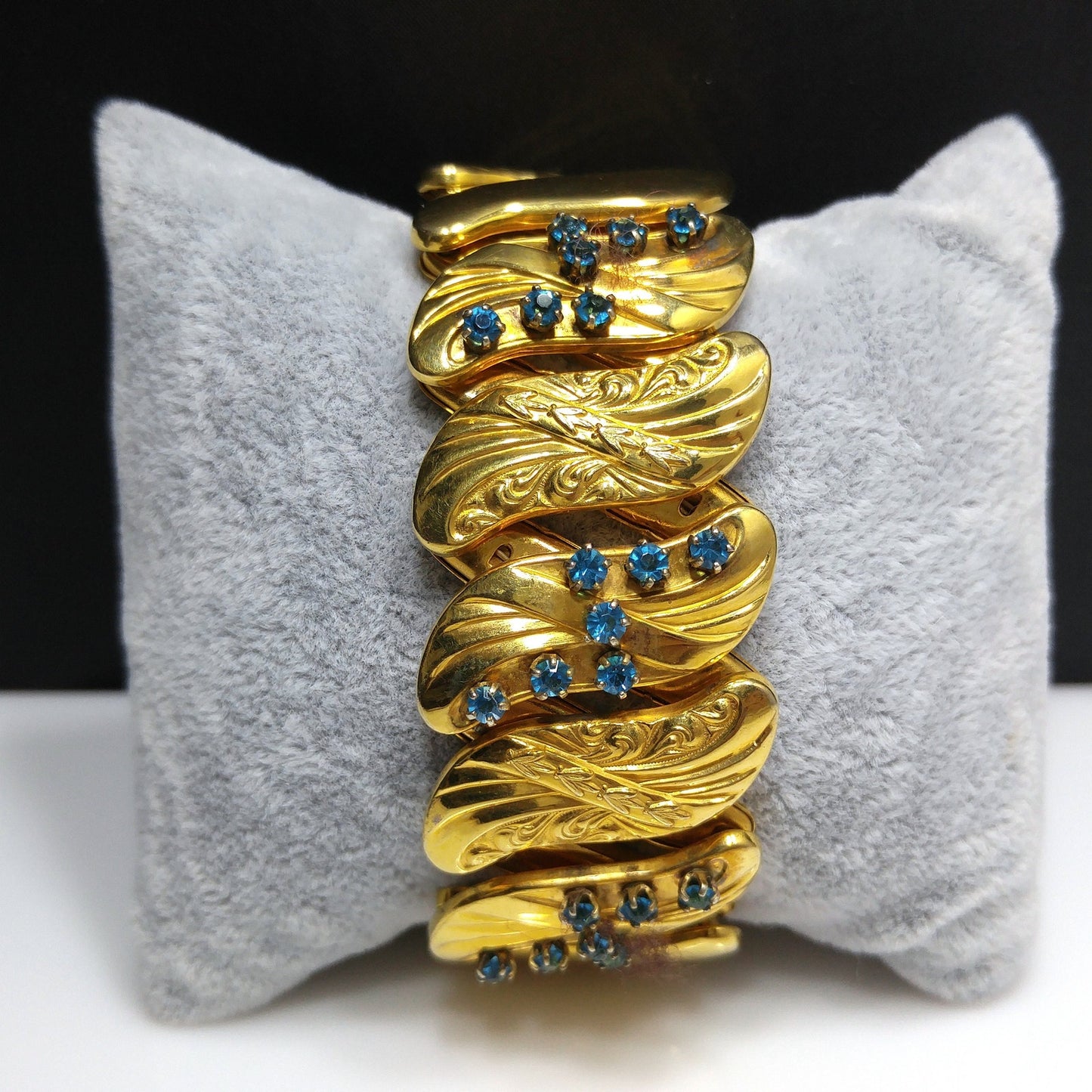 Bugbee & Niles Expansion Bracelet, Turquoise Rhinestones, 1940s Vintage Jewelry