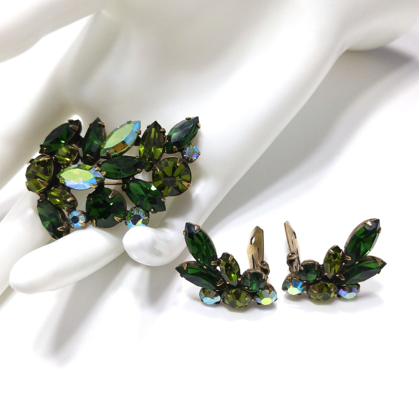 Green Crystal Rhinestone Brooch & Earrings, Aurora Borealis, 1960s Vintage Jewelry