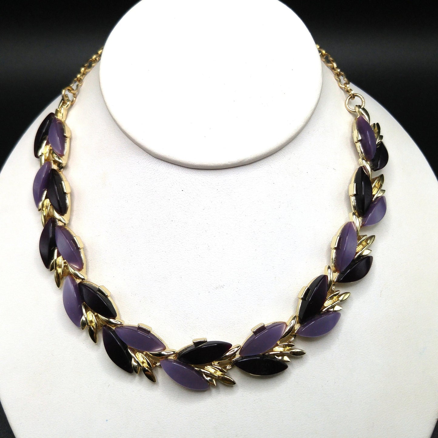 Purple Lavender Lucite Choker Necklace, Mid-Century, Gold Tone, 1950s Vintage Jewelry