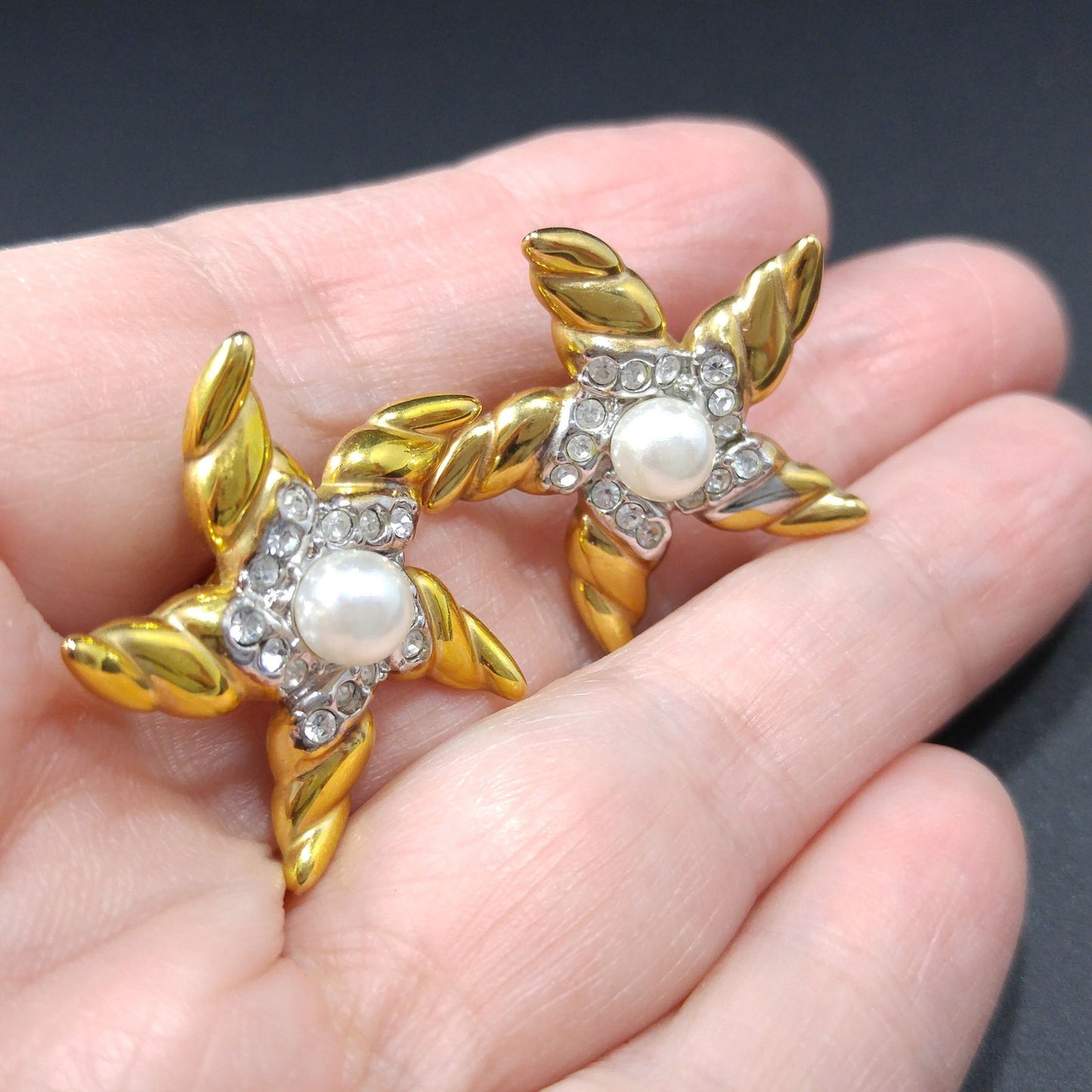 Krementz Gold Plated Starfish Earrings, Faux Pearls, 1970s Vintage Jewelry