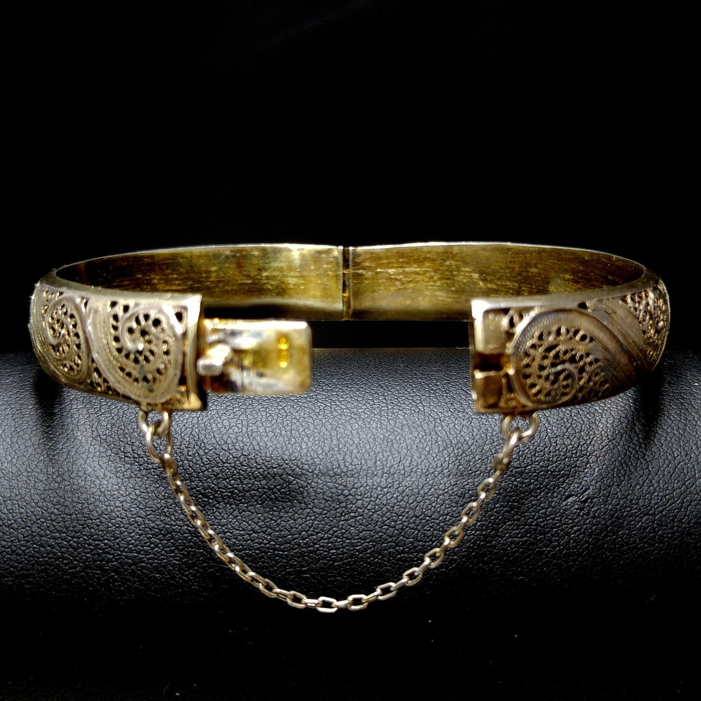 Art Nouveau Silver Filigree Hinged Bracelet, Gold Washed, 1920s Vintage Jewelry