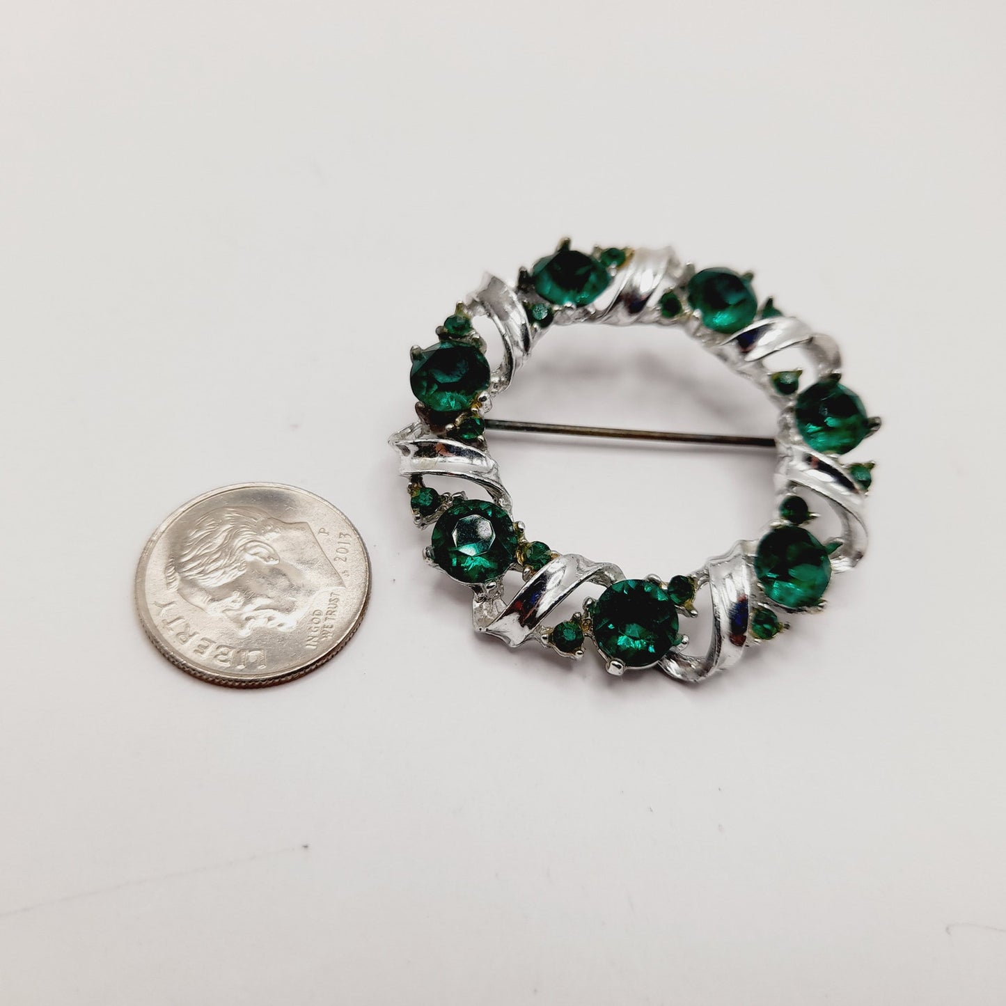 Vintage Emerald Green Wreath Brooch, Rhodium Plated 1.5 Inch Holiday Pin
