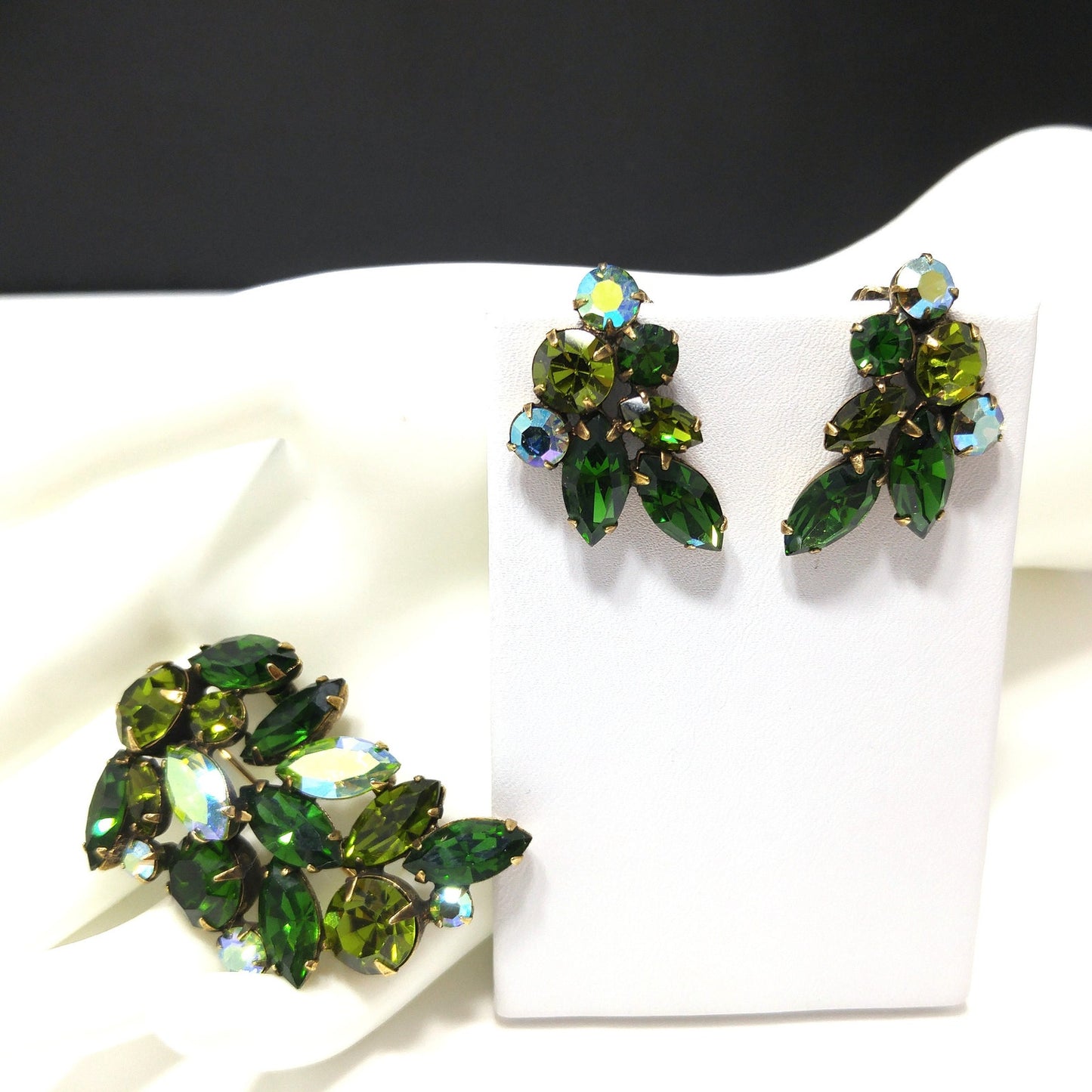 Green Crystal Rhinestone Brooch & Earrings, Aurora Borealis, 1960s Vintage Jewelry