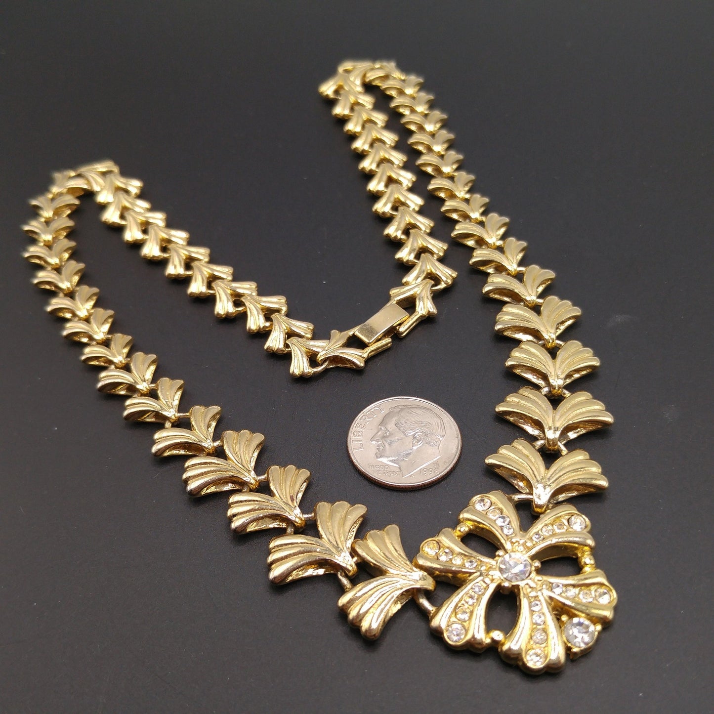 Mid-Century Floral Pendant Necklace, Gold Plated, 1960s Vintage Jewelry