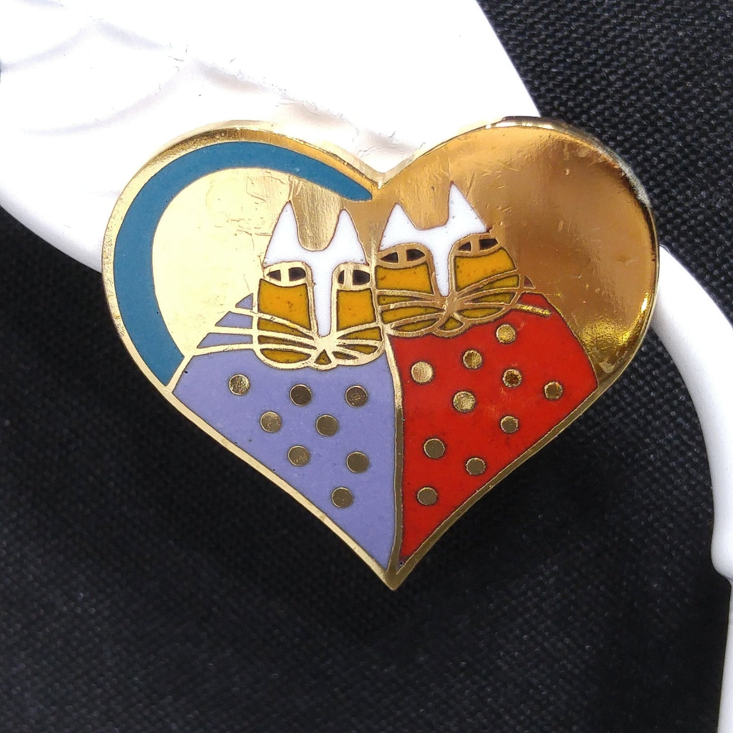Laurel Burch "Valentine Cats" Brooch & Earrings, Gold Plated, Cloisonné Enamel, 1980s Vintage Jewelry