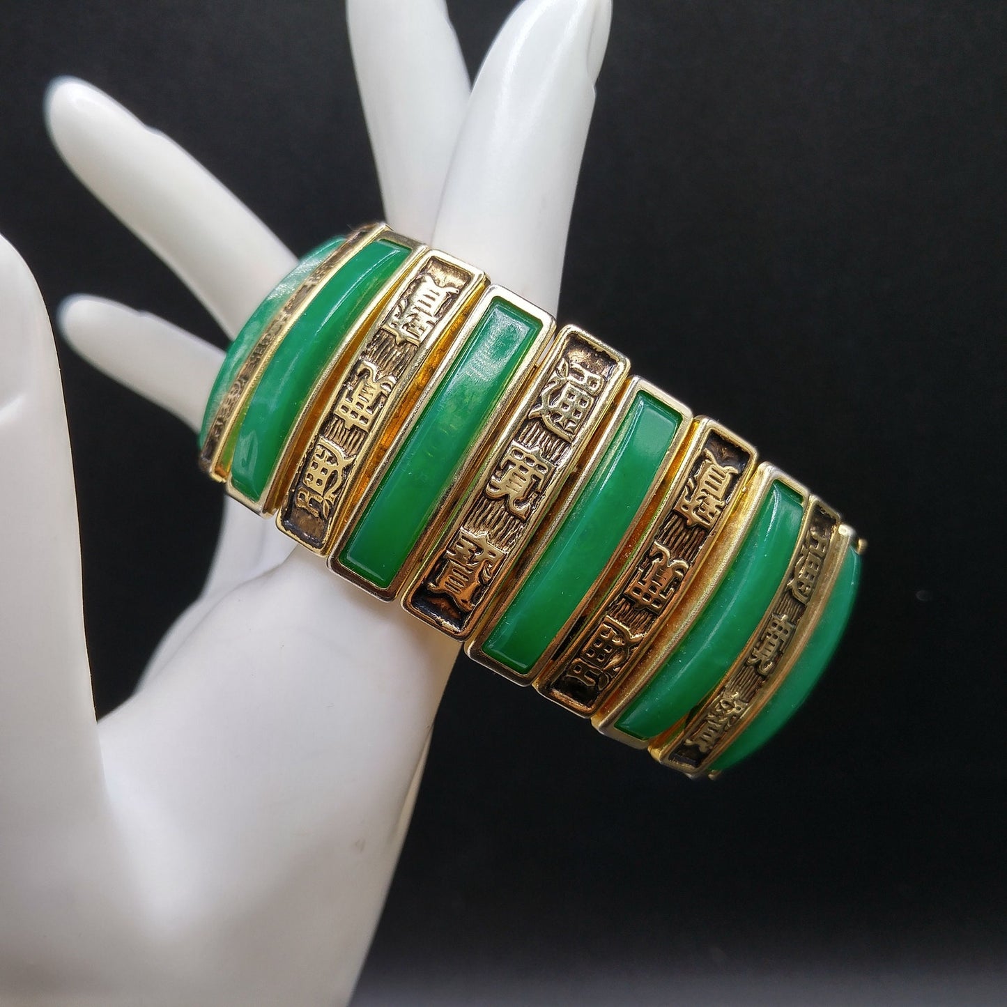 Asian Expansion Wide Bracelet, Green Lucite, Asian Writing, 1960s Vintage Jewelry