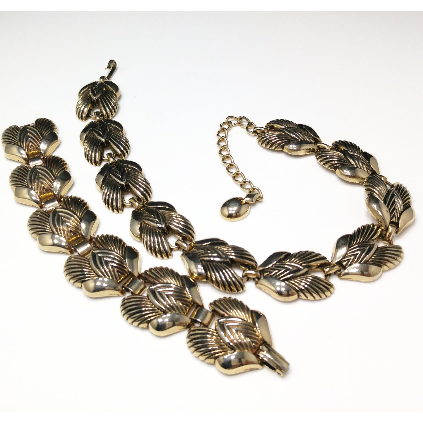 Vintage 1960s Gold Tone Leaf Link Necklace Bracelet Set Mid Century Unsigned