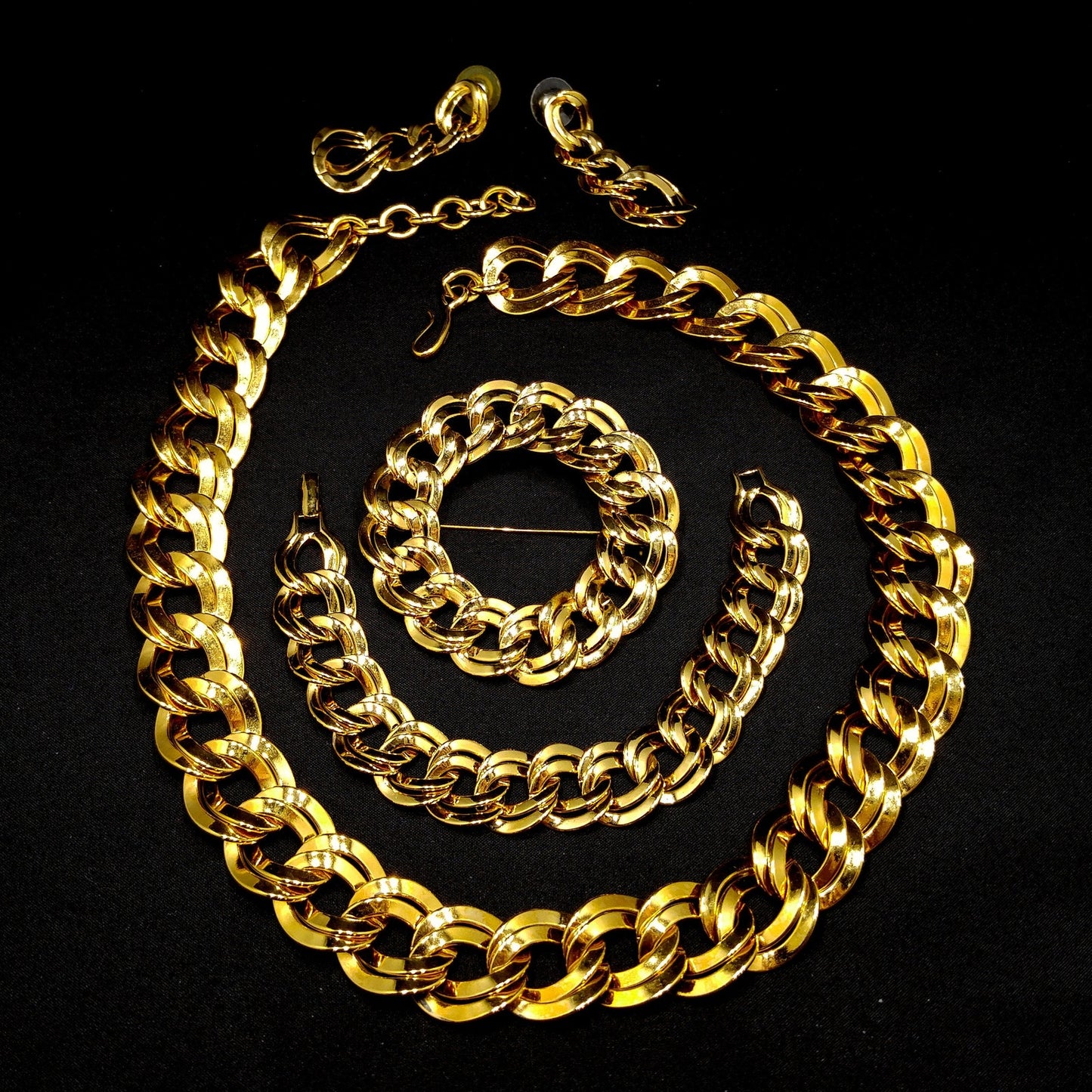 Monet Chunky Necklace Bracelet Brooch Earrings Set, Gold Plated, 1980s Vintage Jewelry