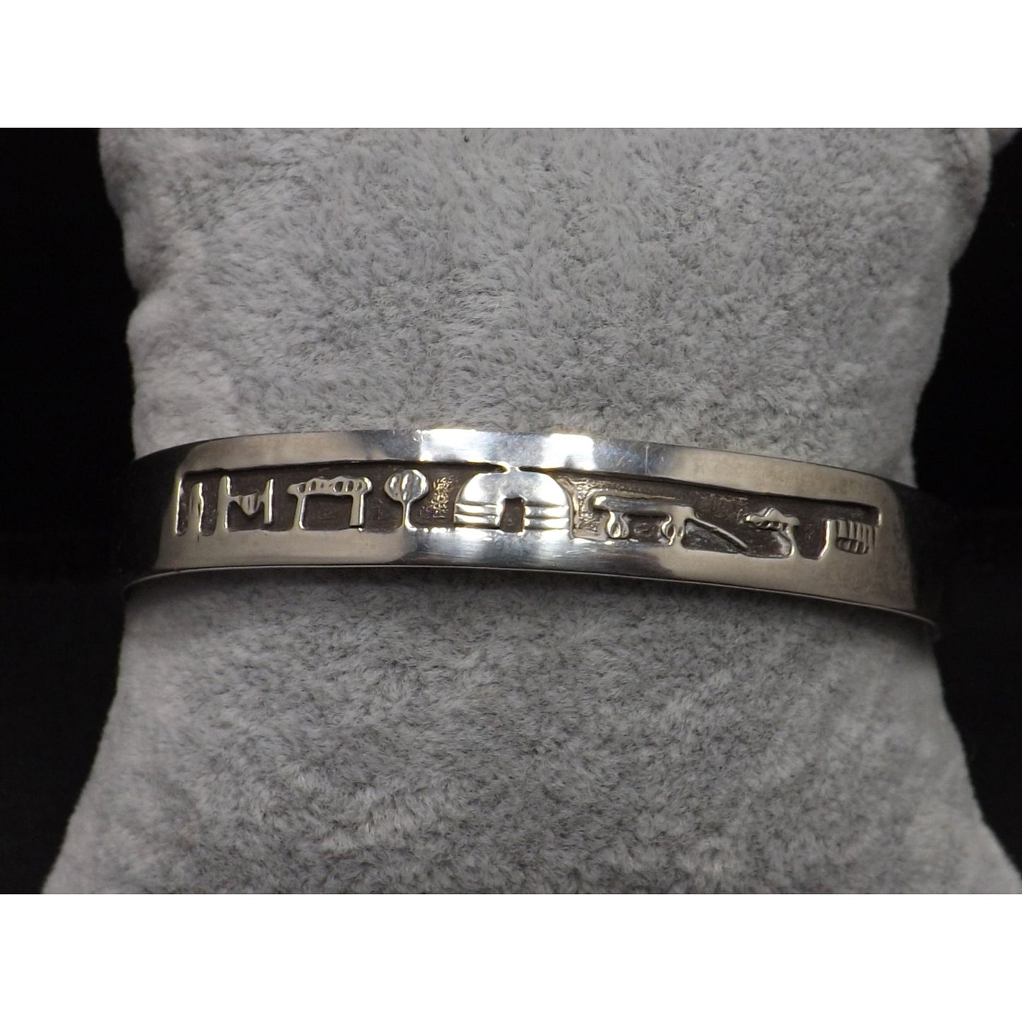 A C Henry Sterling Navajo Storyteller Cuff Bracelet, Vintage Jewelry
