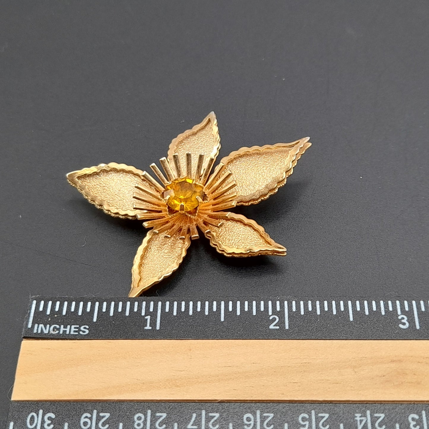 Vintage 1950s Gold Tone Rhinestone Metal Flower Brooch - 2 1/4 Inches