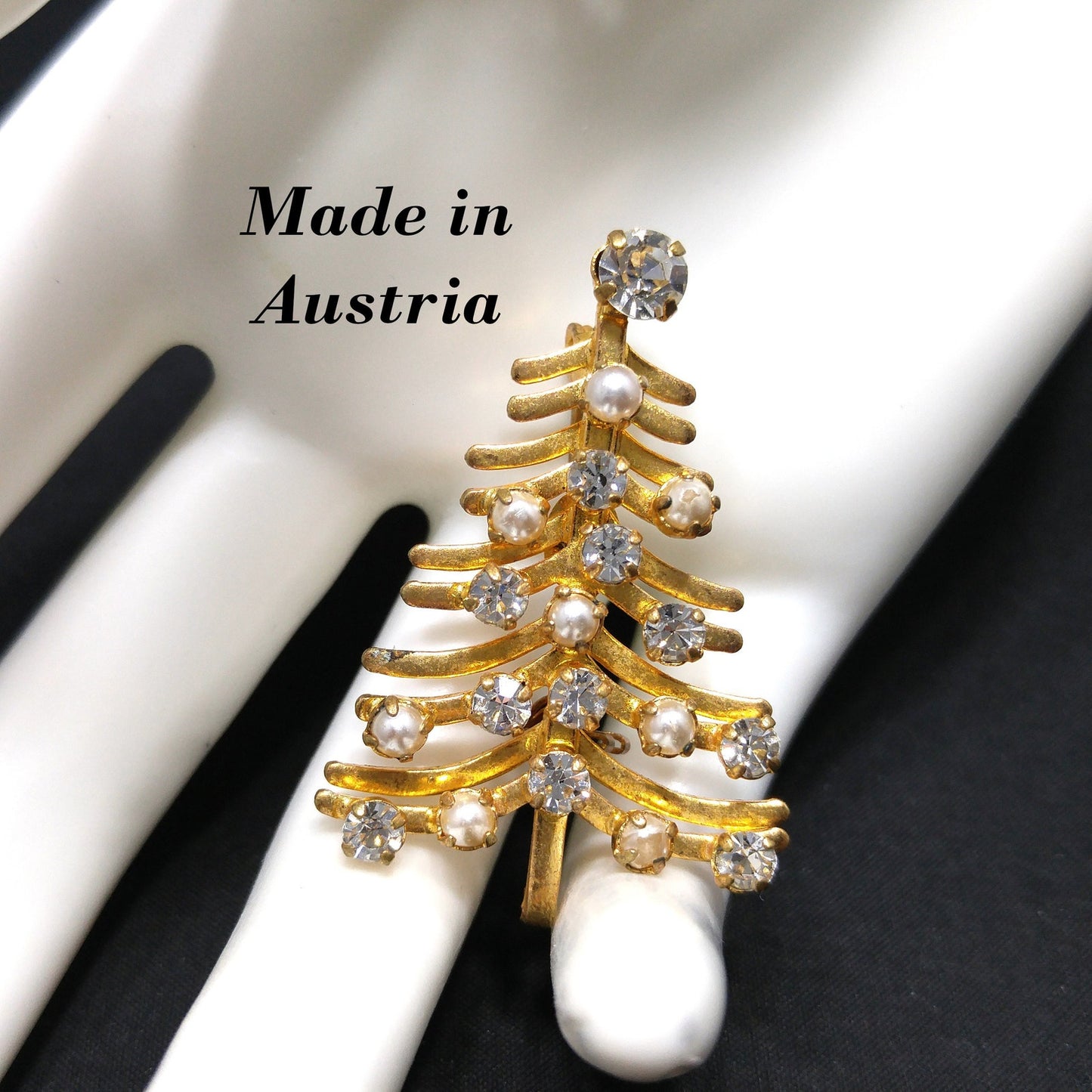 Austria Christmas Tree Brooch, Clear Rhinestones, Faux Pearls, 1960s Vintage Jewelry