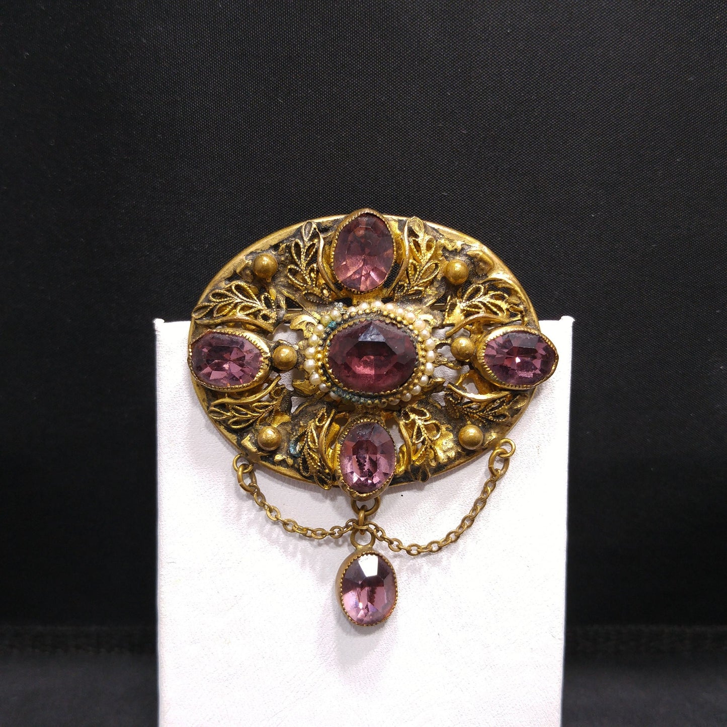 Art Nouveau Purple Czech Brooch, Purple Oval Dangle Rhinestone, 1930s Vintage Jewelry