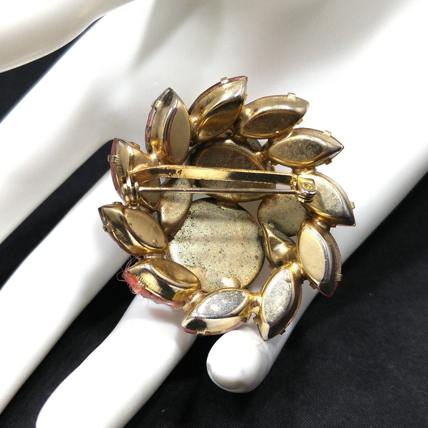 Mid-Century Pink Art Glass Domed Brooch, Czech Glass, Gold Plated, 1950s Vintage Jewelry