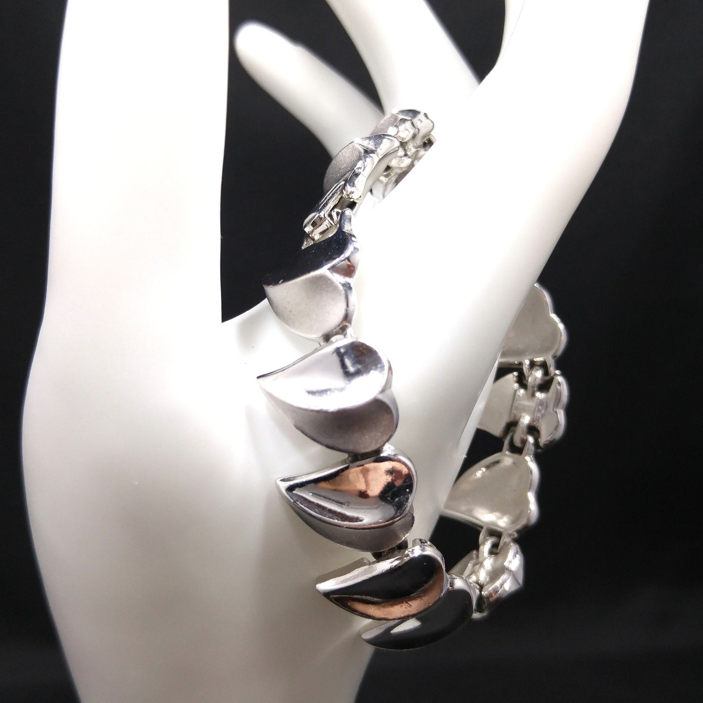 Crown Trifari Heart Leaves Bracelet, Rhodium Plated, 1960s Vintage Jewelry