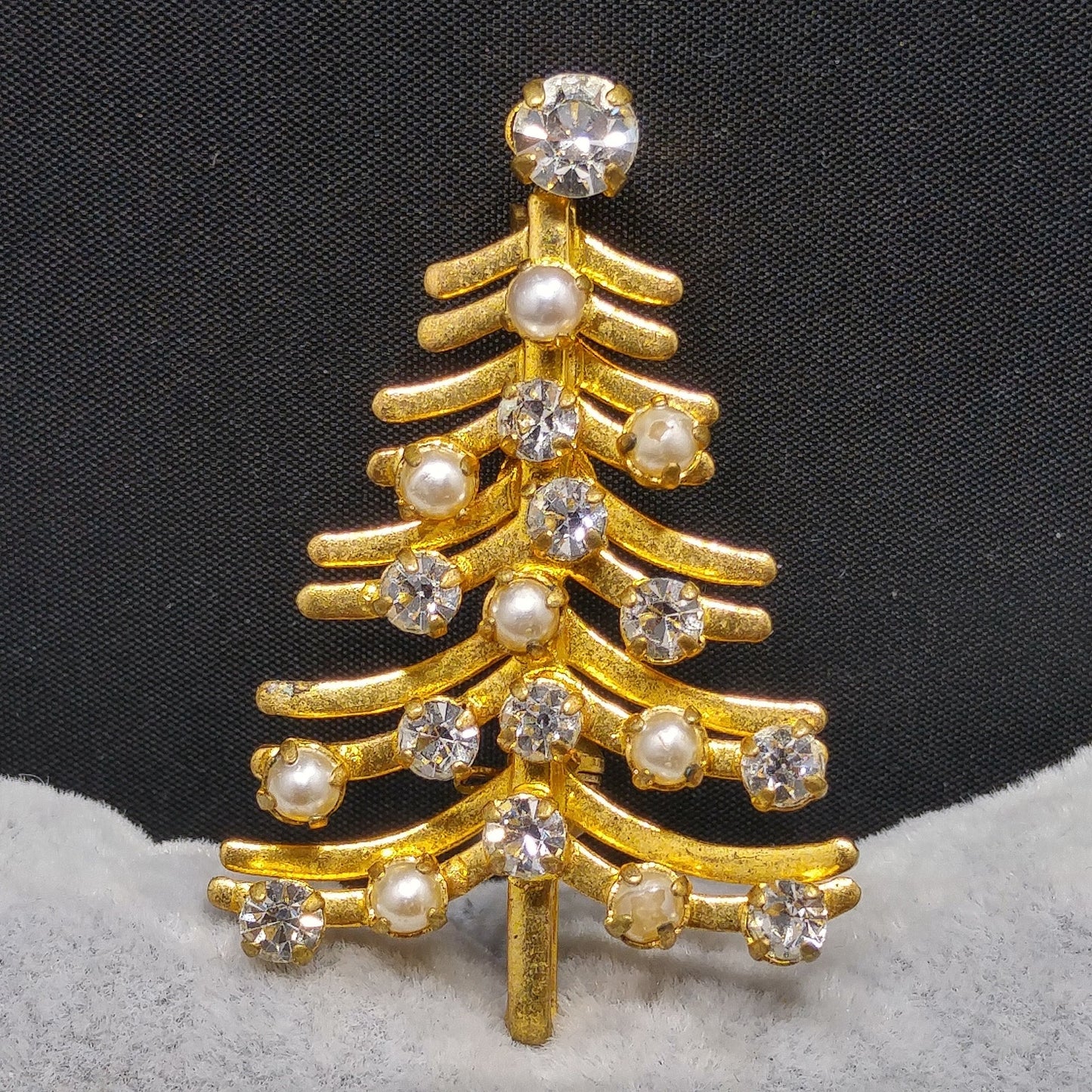 Austria Christmas Tree Brooch, Clear Rhinestones, Faux Pearls, 1960s Vintage Jewelry