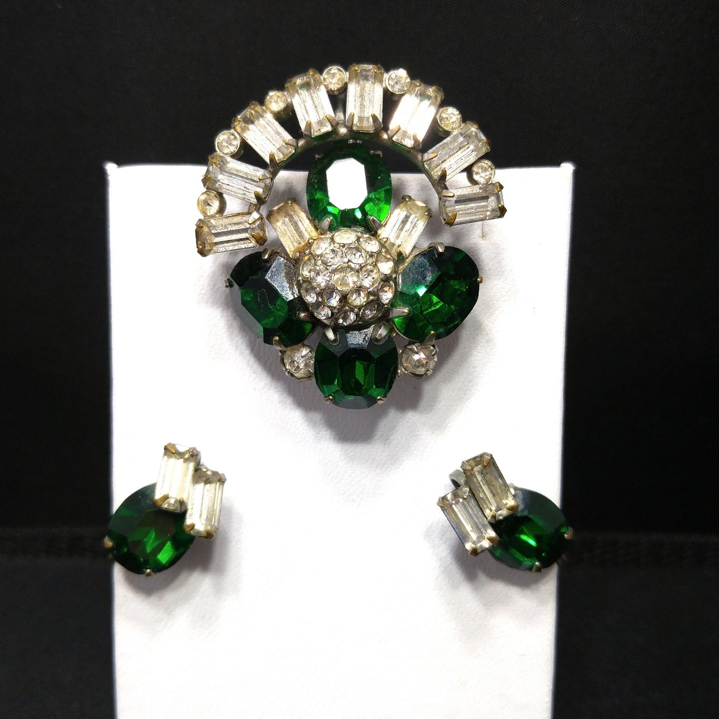 Vintage Green Clear Pendant Brooch Screw-back Earrings, 1940s Vintage Jewelry