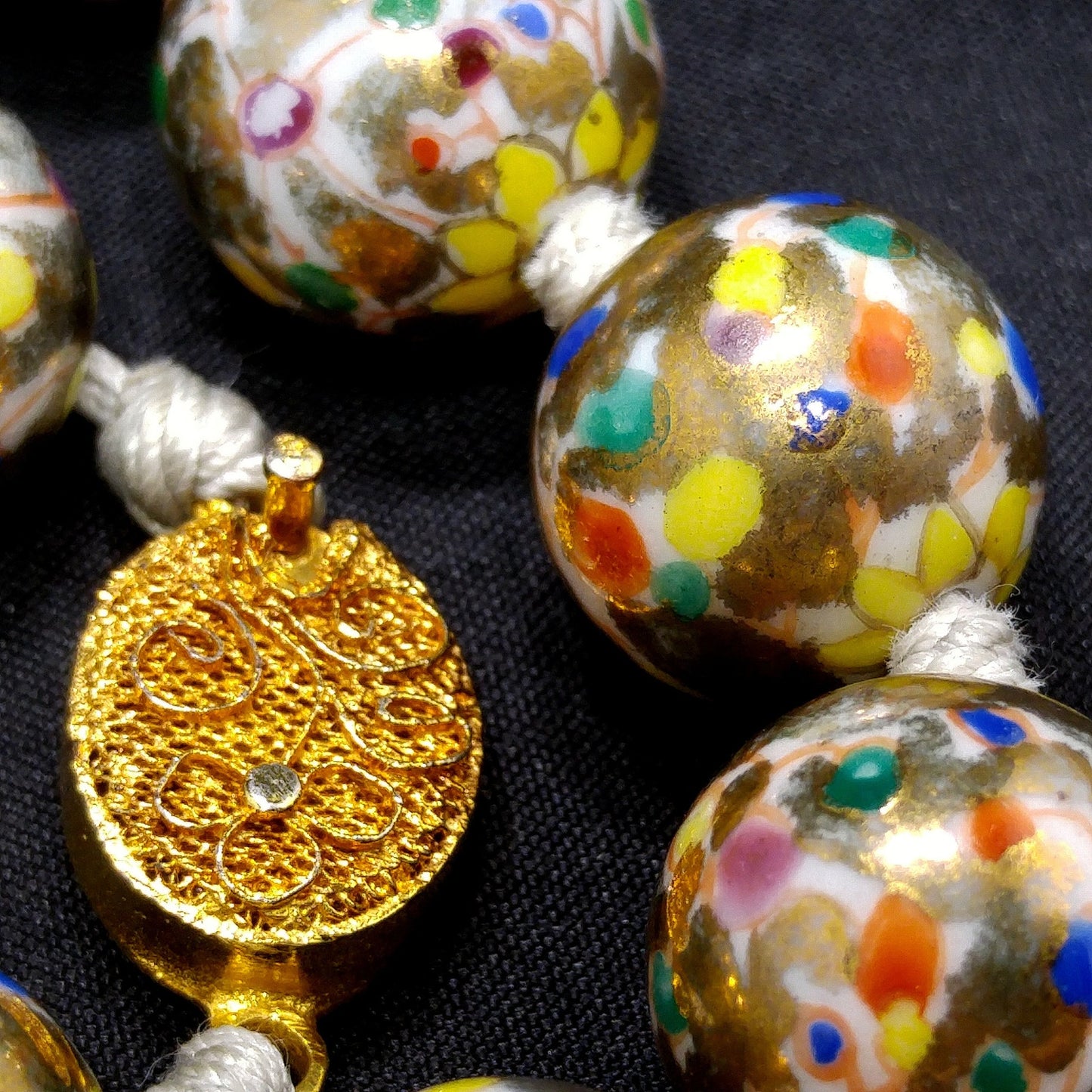 Vintage Chinese Hand Knotted Beaded Necklace, Hand Painted Floral Beads, 1940s Vintage Jewelry
