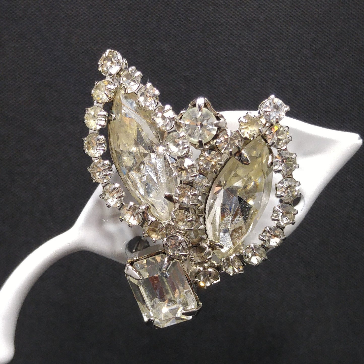 Weiss Clear Rhinestone Floral Earrings, Rhodium Plated, 1950s Vintage Jewelry
