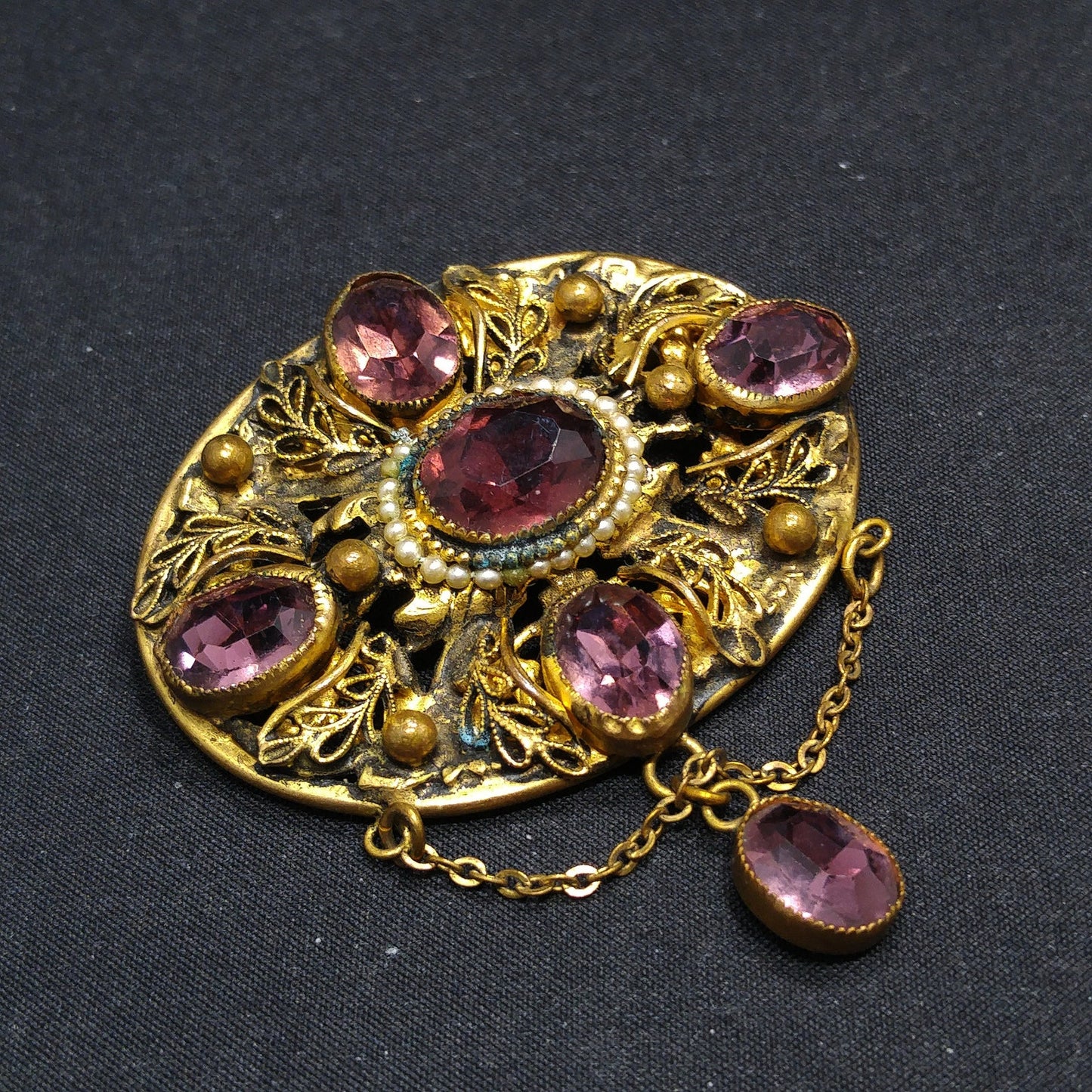 Art Nouveau Purple Czech Brooch, Purple Oval Dangle Rhinestone, 1930s Vintage Jewelry