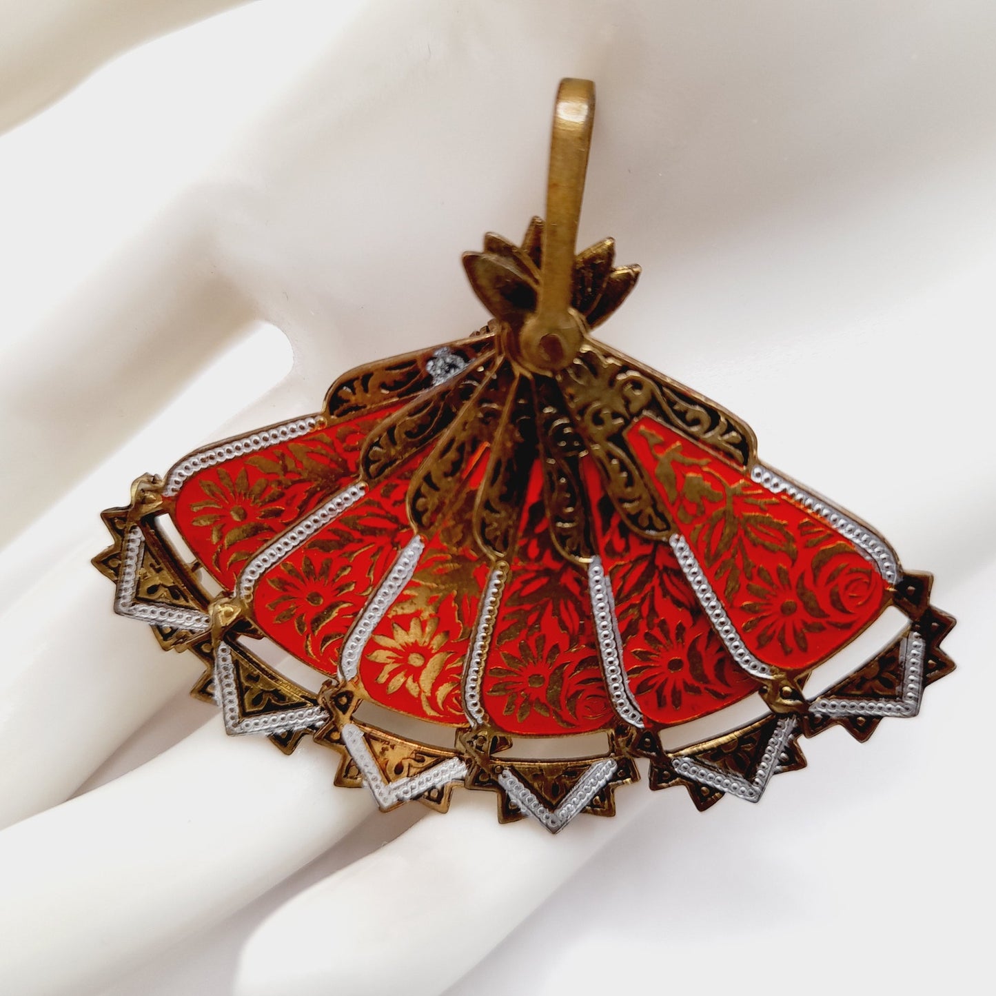 Vintage Spanish Damascene Articulated Fan Brooch Pin Pendant - Signed SPAIN - Black Gold Inlay Jewelry