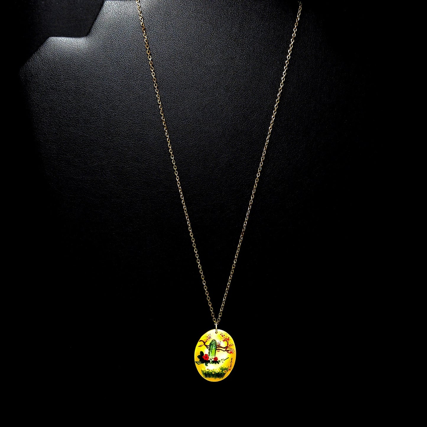 Vintage Asian Hand Painted Shell Pendant, Cherry Blossoms, 1960s Vintage Jewelry