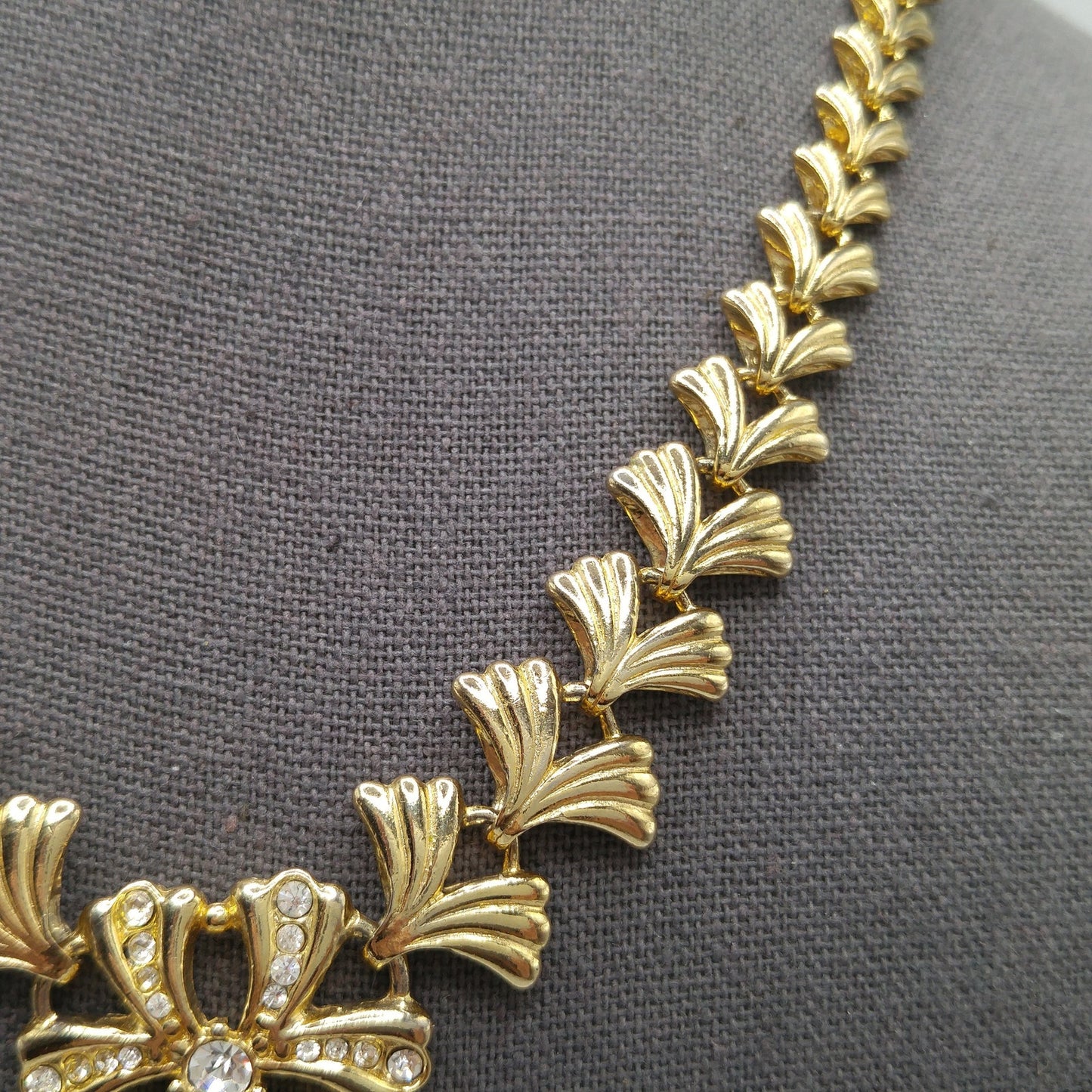 Mid-Century Floral Pendant Necklace, Gold Plated, 1960s Vintage Jewelry