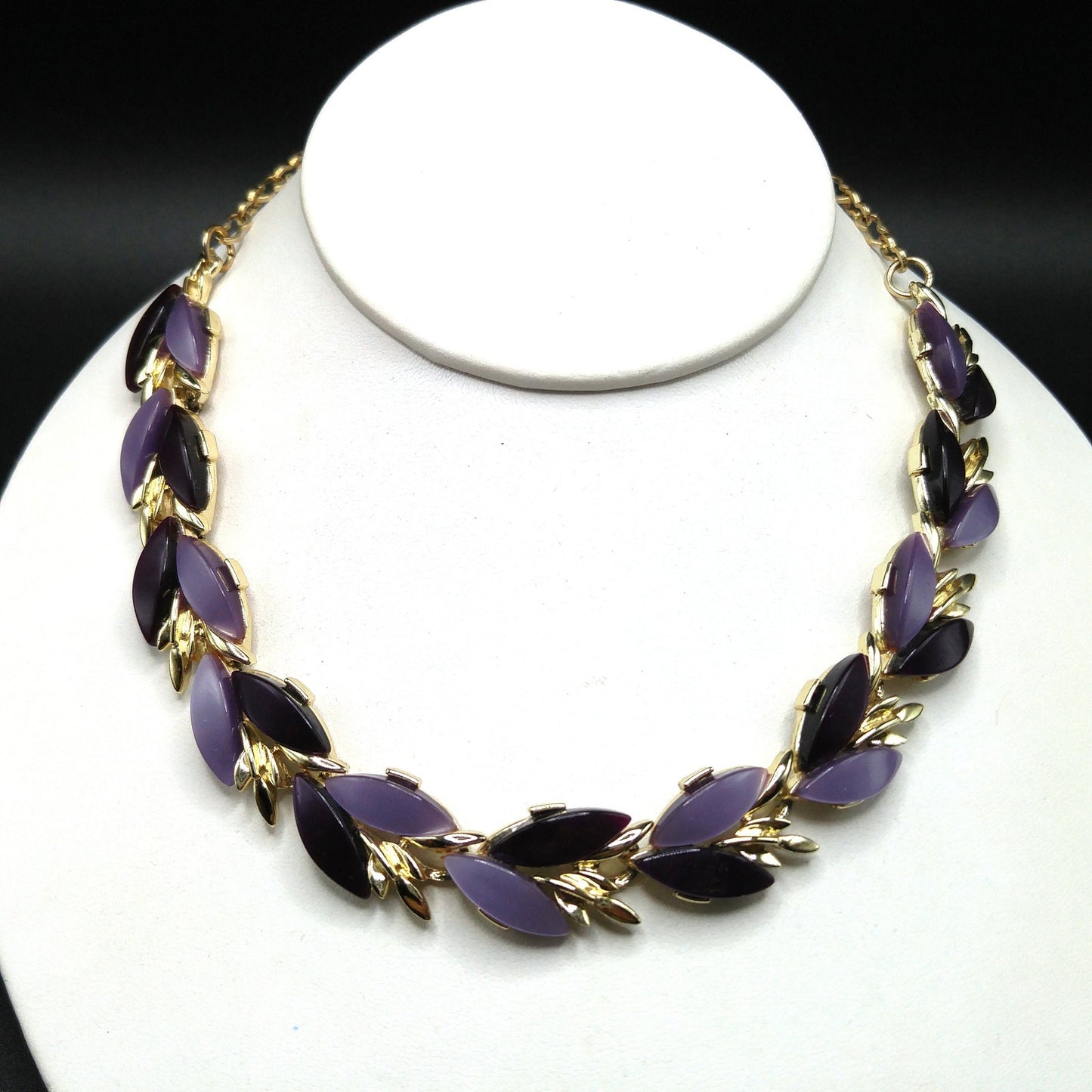 Purple Lavender Lucite Choker Necklace, Mid-Century, Gold Tone, 1950s Vintage Jewelry