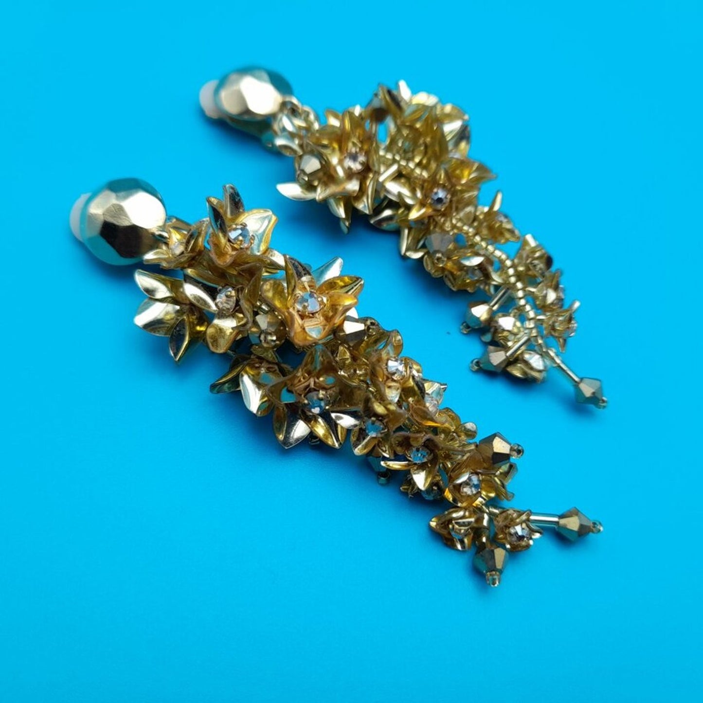 Oscar de la Renta Flower Vine Clip-On Earrings