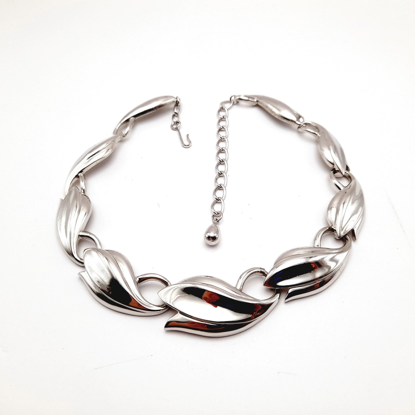 Crown Trifari Rhodium Plated Leaves Vintage Choker Necklace