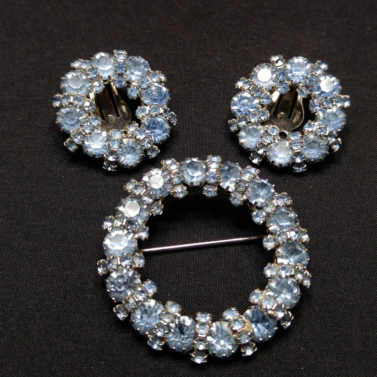 Vintage Weiss Wreath Rhinestone Brooch & Earrings, Light Blue Rhodium Plated